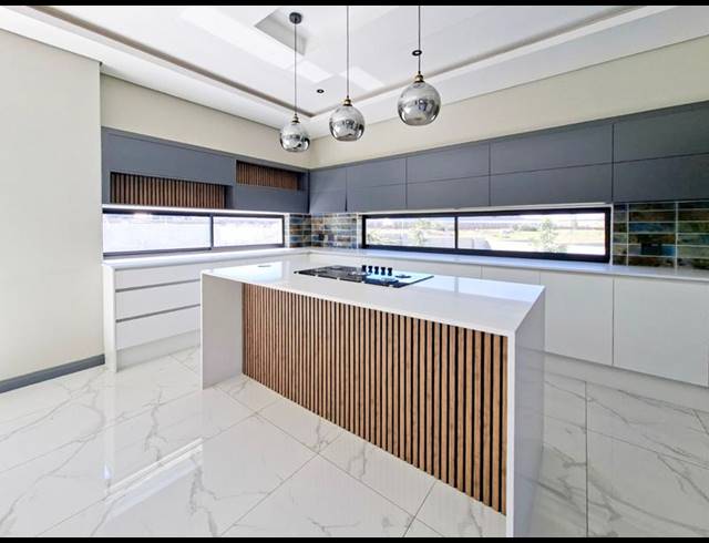4 BEDROOM HOUSE FOR SALE IN FOUNTAINBROOK ESTATE